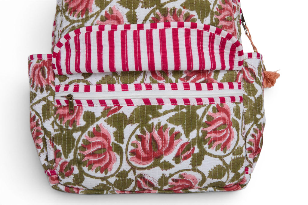 CAMELIA MOCHILA